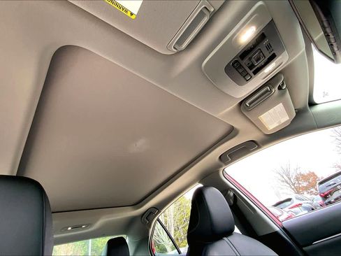 Used 2021 Toyota Camry XSE image 14