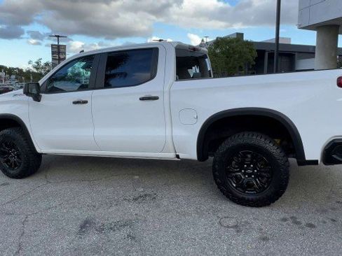 Used 2023 Chevrolet Silverado 1500 ZR2 w/ Technology Package image 6