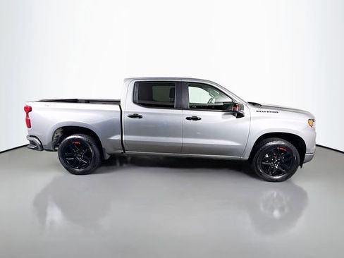 Used 2023 Chevrolet Silverado 1500 RST w/ Redline Edition AWD/4WD image 5