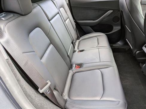 Used 2023 Tesla Model Y Long Range image 21