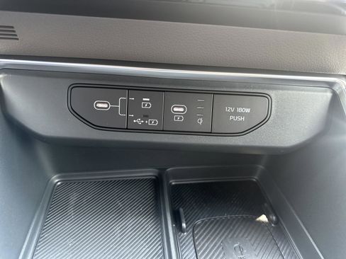 New 2025 Kia Carnival SX FWD image 25
