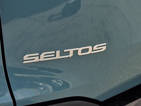 New 2026 Kia Seltos S AWD/4WD image 21