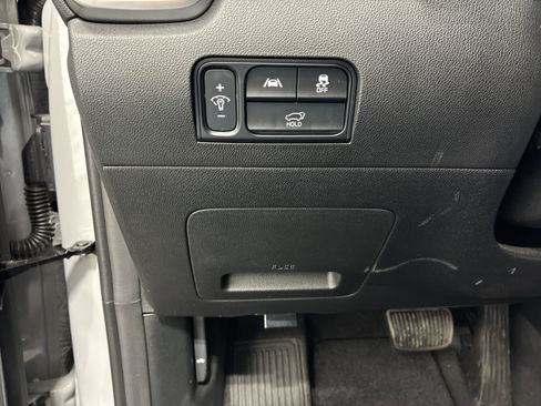 Certified 2023 Kia Sorento X-Line EX image 18