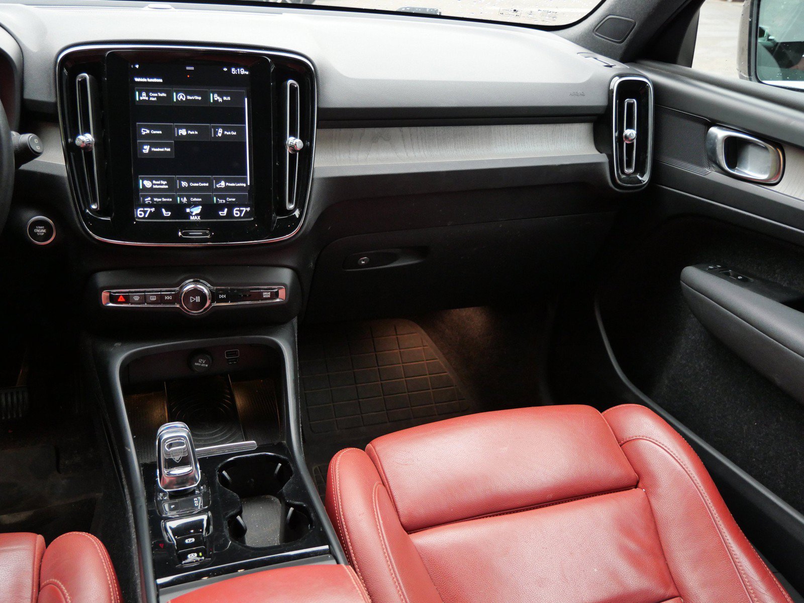 Used 2019 Volvo XC40 T5 Inscription AWD/4WD image 14