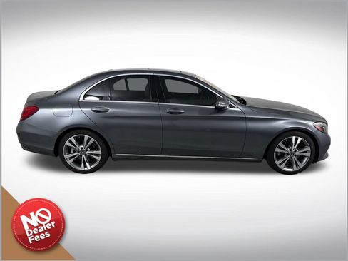 Used 2018 Mercedes-Benz C 300 Sedan image 2
