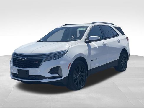 Used 2023 Chevrolet Equinox RS w/ RS Leather Package AWD/4WD image 2