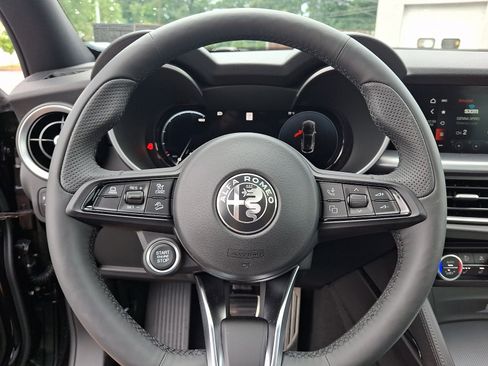 New 2026 Alfa Romeo Stelvio Sprint AWD/4WD image 17