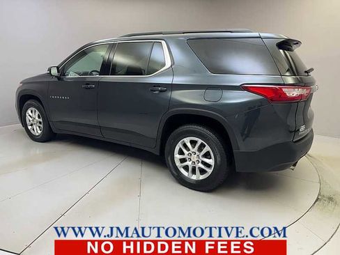 Used 2019 Chevrolet Traverse LT image 3