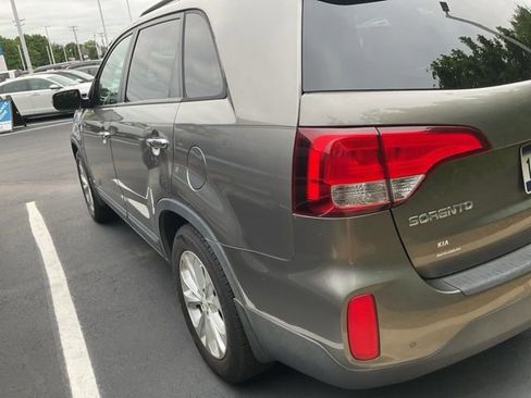Used 2014 Kia Sorento EX FWD image 6