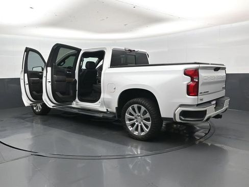 Used 2021 Chevrolet Silverado 1500 High Country w/ Technology Package AWD/4WD image 47