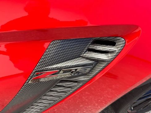 Used 2015 Chevrolet Corvette Z06 w/ 3LZ Preferred Equipment Group RWD image 37