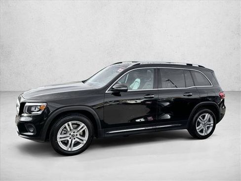 Used 2023 Mercedes-Benz GLB 250 4MATIC image 4