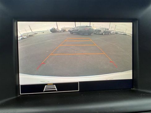 Used 2022 GMC Terrain SLE w/ Driver Convenience Package AWD/4WD image 11