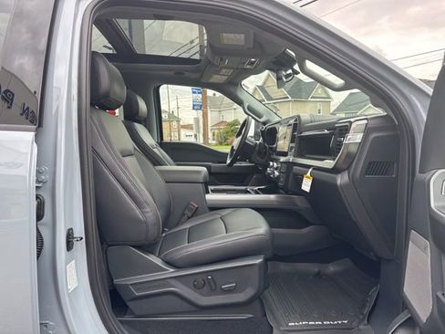 New 2026 Ford F250 Lariat w/ Black Appearance Package AWD/4WD image 39