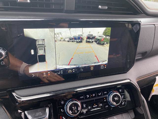 Used 2024 GMC Sierra 1500 AT4 w/ Technology Package AWD/4WD image 7