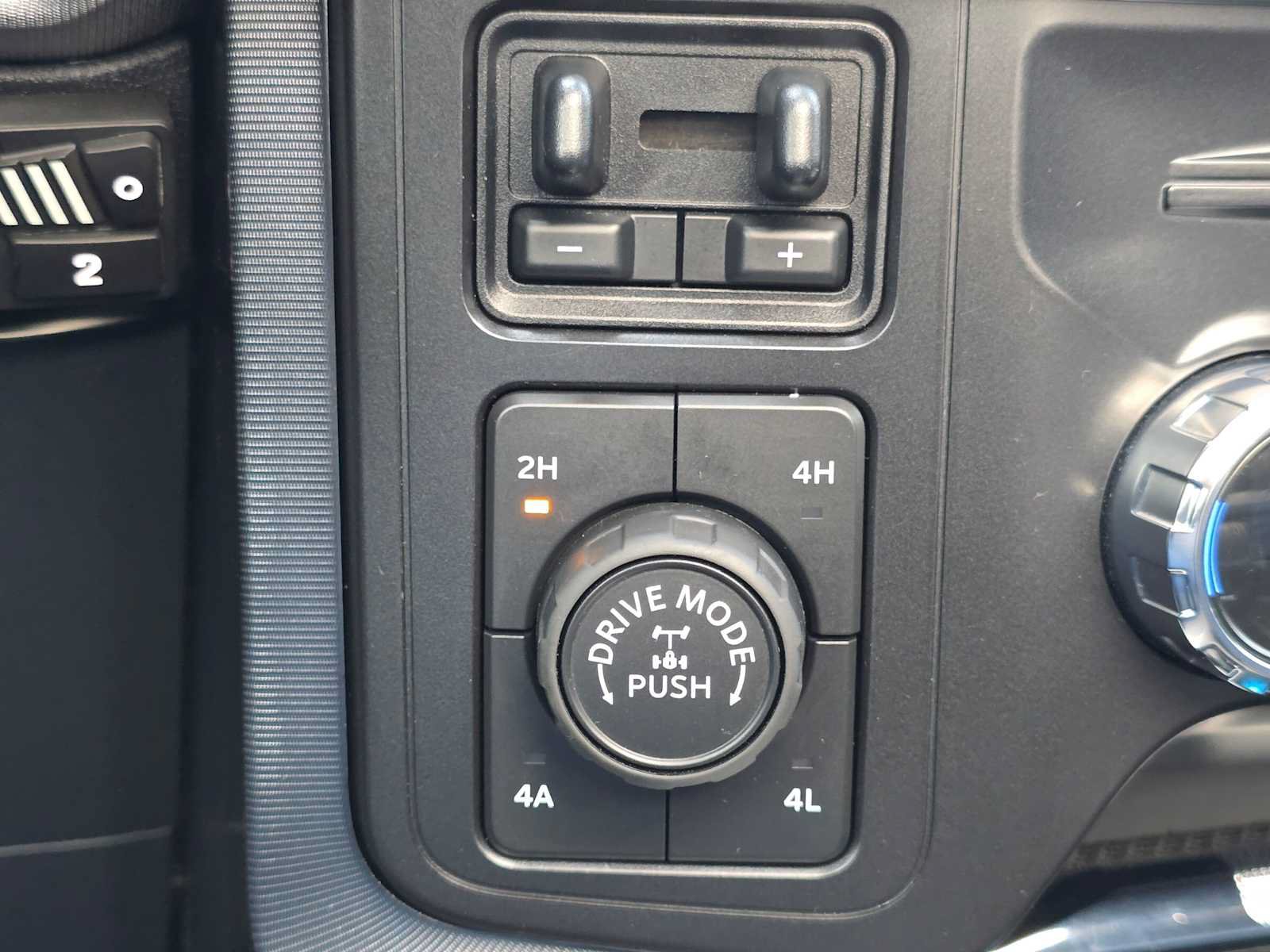 Used 2021 Ford F150 Raptor w/ Raptor 37 Performance Package AWD/4WD image 29