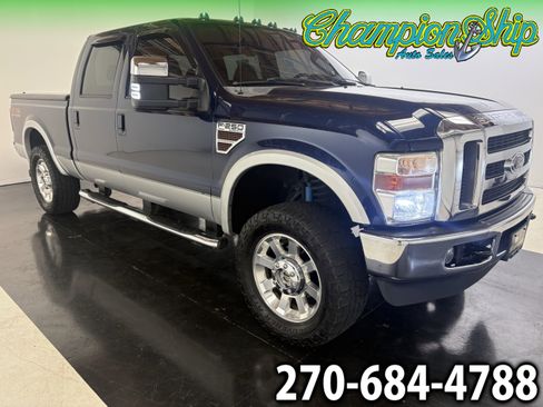 Used 2010 Ford F250 Lariat image 1
