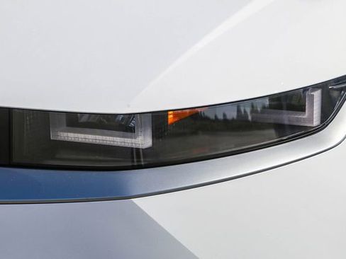 Certified 2024 Hyundai Ioniq 5 SEL RWD image 8