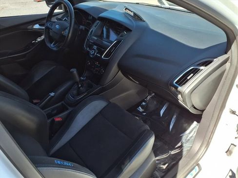Used 2017 Ford Focus RS image 23