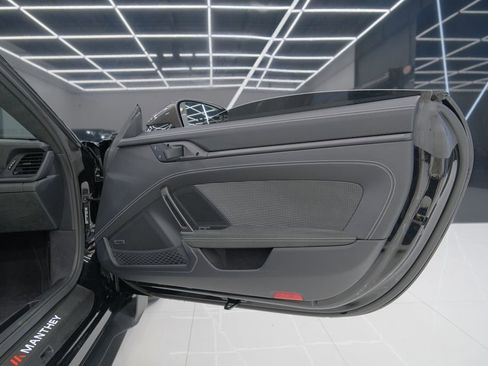 Used 2025 Porsche 911 GT3 RS image 35