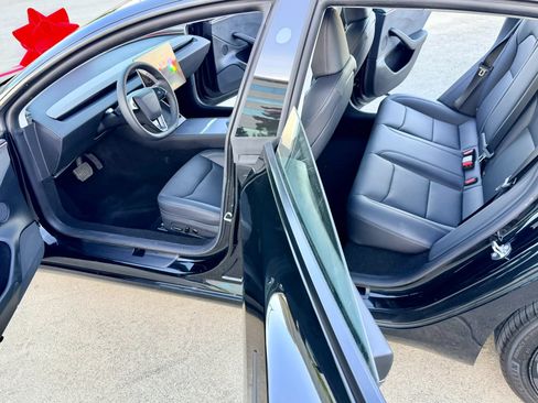 Used 2026 Tesla Model 3 AWD/4WD image 43
