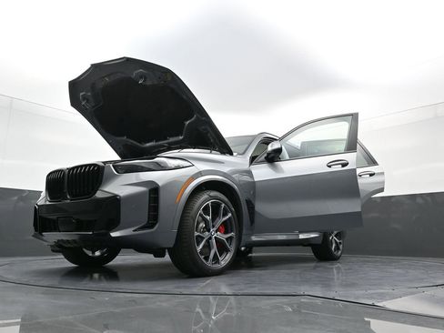 New 2026 BMW X5 xDrive50e w/ M Sport Package image 40