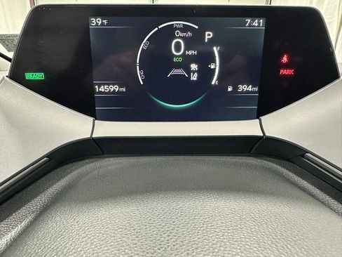 Used 2025 Toyota Prius XLE image 22