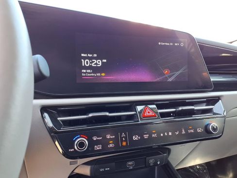 Certified 2023 Kia Niro Wave FWD image 19