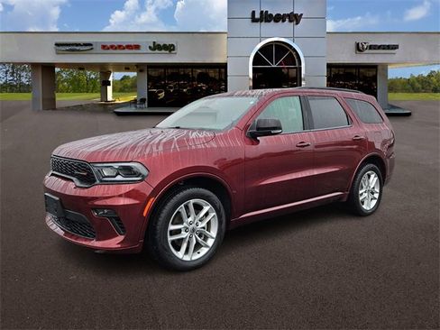 Used 2023 Dodge Durango GT image 2