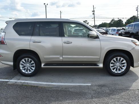 Used 2014 Lexus GX 460 w/ Premium Package AWD/4WD image 5