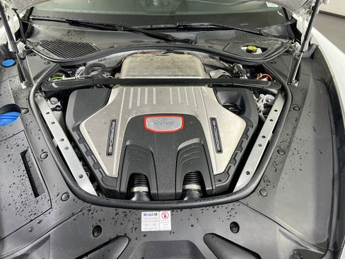 Used 2020 Porsche Panamera GTS image 32