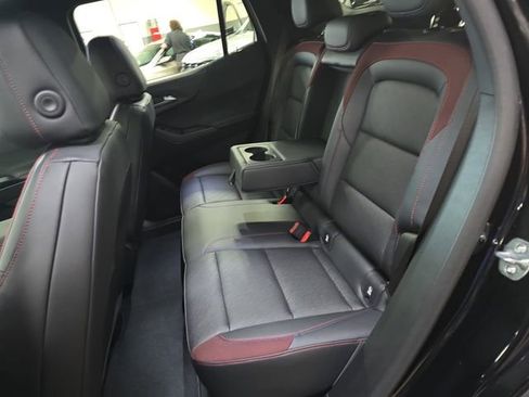 Used 2025 Chevrolet Equinox RS w/ Safety and Technology Package AWD/4WD image 18