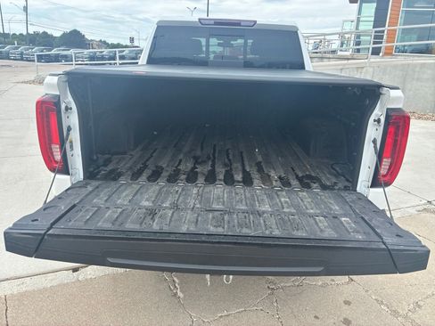 Used 2019 GMC Sierra 1500 SLT w/ SLT Premium Plus Package AWD/4WD image 6