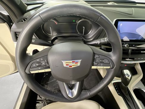 Used 2020 Cadillac CT4 Premium Luxury RWD image 11