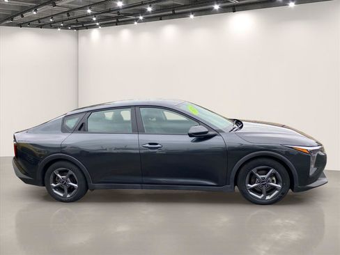Certified 2025 Kia K4 FWD image 9