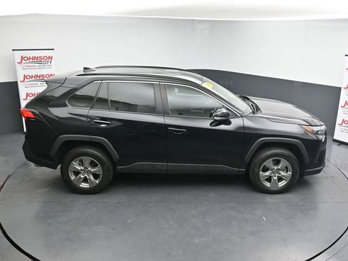 Used 2024 Toyota RAV4 XLE FWD image 29