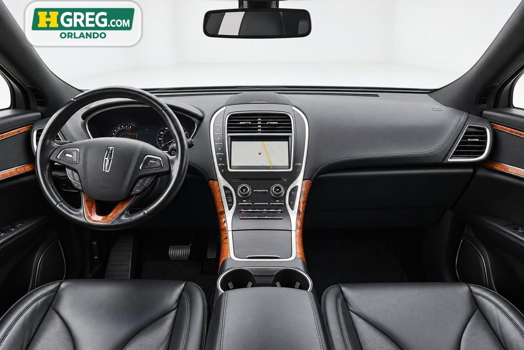 Used 2017 Lincoln MKX Select w/ Select Plus Package AWD/4WD image 12