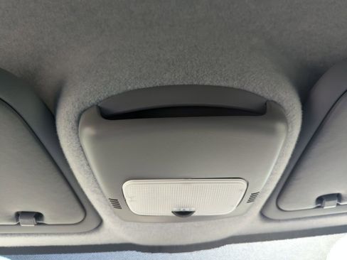 Used 2018 Mercedes-Benz Sprinter 2500 image 28