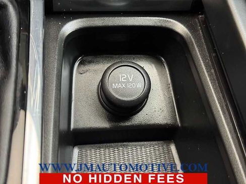 Used 2019 Volvo S60 T6 Momentum image 35