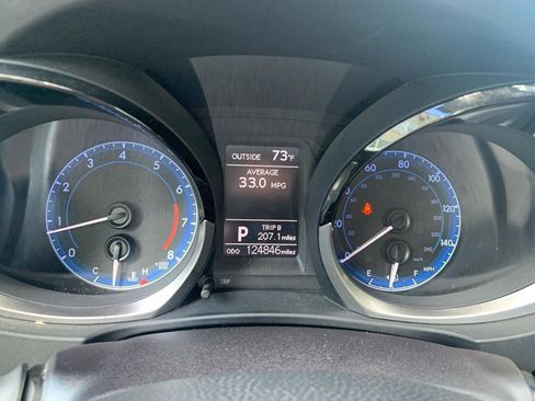 Used 2015 Toyota Corolla S image 11