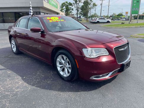 Used 2016 Chrysler 300 Limited RWD image 1