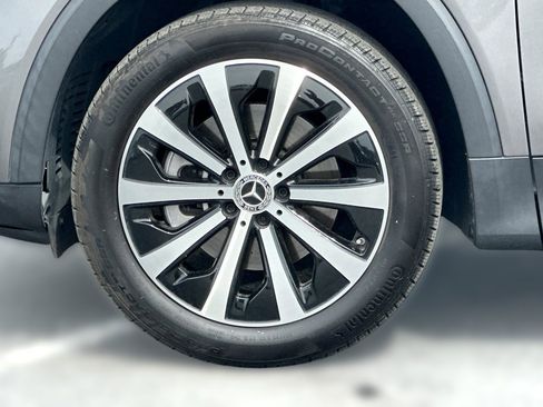 Used 2023 Mercedes-Benz GLB 250 4MATIC image 12