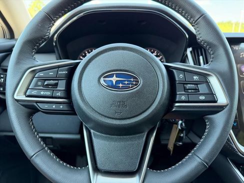 Certified 2025 Subaru Outback Premium w/ Popular Package #1A AWD/4WD image 19