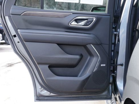 Used 2022 Chevrolet Tahoe Z71 w/ Off-Road Capability Package image 21