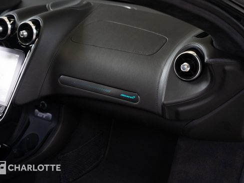 Used 2022 McLaren GT image 34