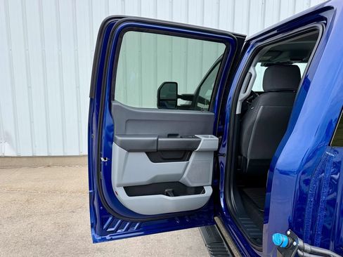 New 2026 Ford F550 4x4 Crew Cab image 15
