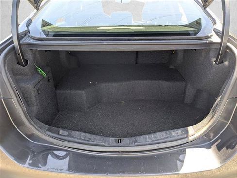 Used 2018 Ford Fusion SE FWD image 6
