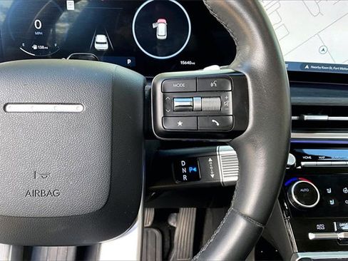 Used 2024 Hyundai Santa Fe Limited image 11