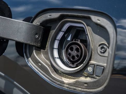 Used 2023 Ford Escape SE w/ PHEV Premium Package FWD image 15