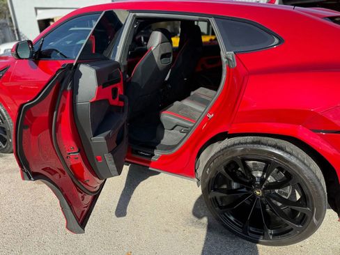 Used 2023 Lamborghini Urus S image 25